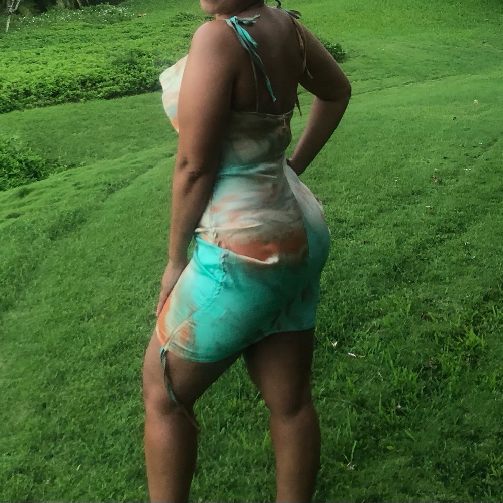 Fashion Nova blue & orange silk mini dress - Picture 5 of 5